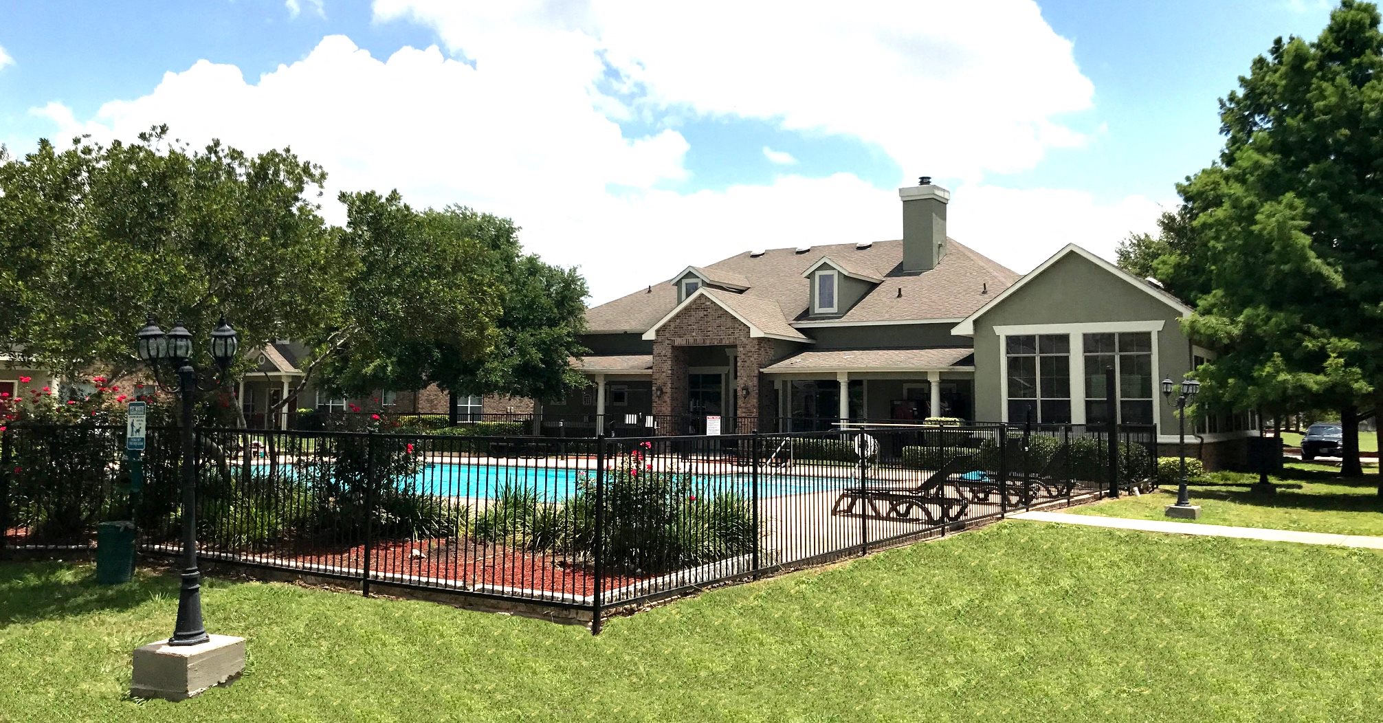 Westchester Woods Apartments Apartments in Pflugerville, TX